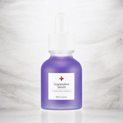 Інтенсивна заспокійлива сироватка з гвайазуленом та троксерутином CUSKIN DR. Solution Guaiazulene Serum, 30 мл 000603 фото